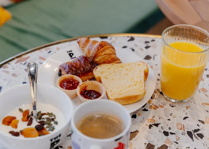 The People 3* Кан